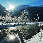 Natur-&auszeithotel Hüttenwirt 4*
