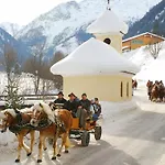 Hotel Natur-&auszeithotel Hüttenwirt 4*