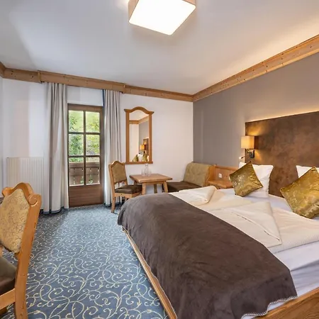 Naturhotel Huettenwirt In Middle Of Nature Hotel Huttschlag