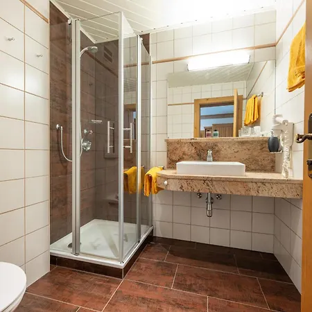 Natur-&auszeithotel Hüttenwirt Hotel 4*