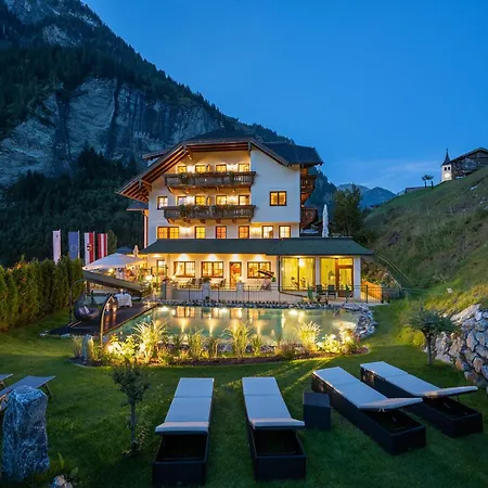 Naturhotel Huettenwirt Im Grossarltal Hotel Hüttschlag