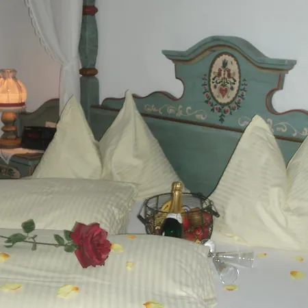 Naturhotel Huettenwirt Im Grossarltal Huttschlag