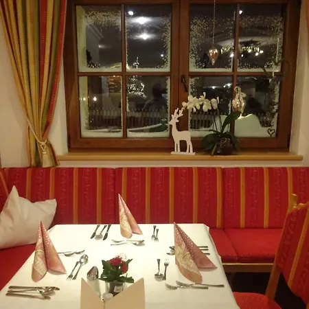 Hotel Naturhotel Huettenwirt Im Grossarltal Hüttschlag