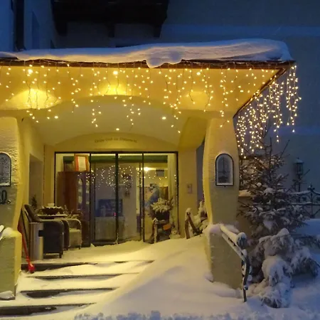 Naturhotel Huettenwirt Im Grossarltal Hüttschlag
