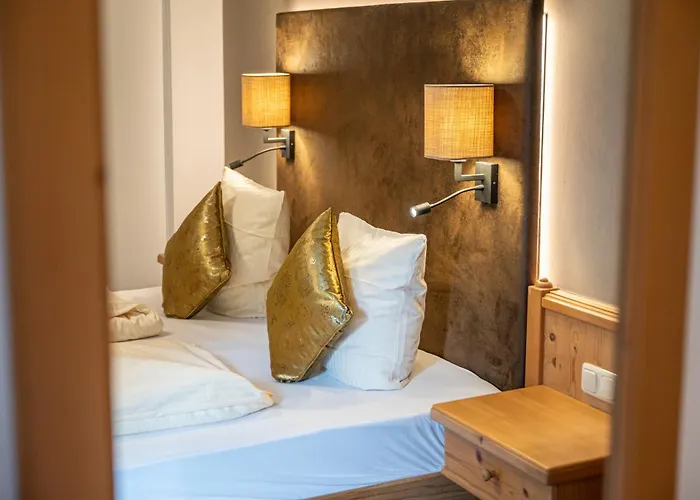 Hotell Naturhotel Huettenwirt Im Grossarltal Hüttschlag