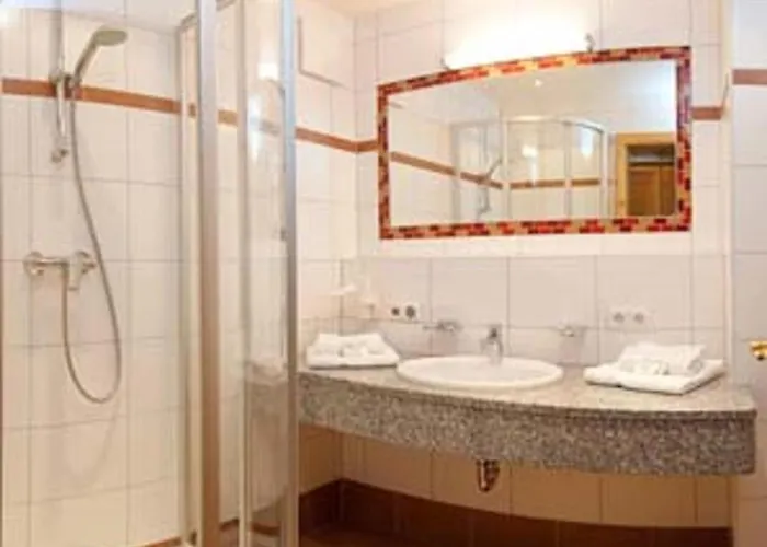 Naturhotel Huettenwirt Im Grossarltal Hüttschlag